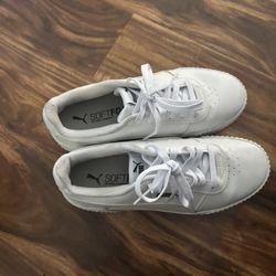 woman size 8.5 puma soft foam 