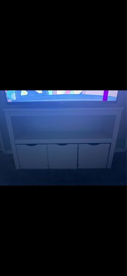 Tv Stand 3 storage cubbies included