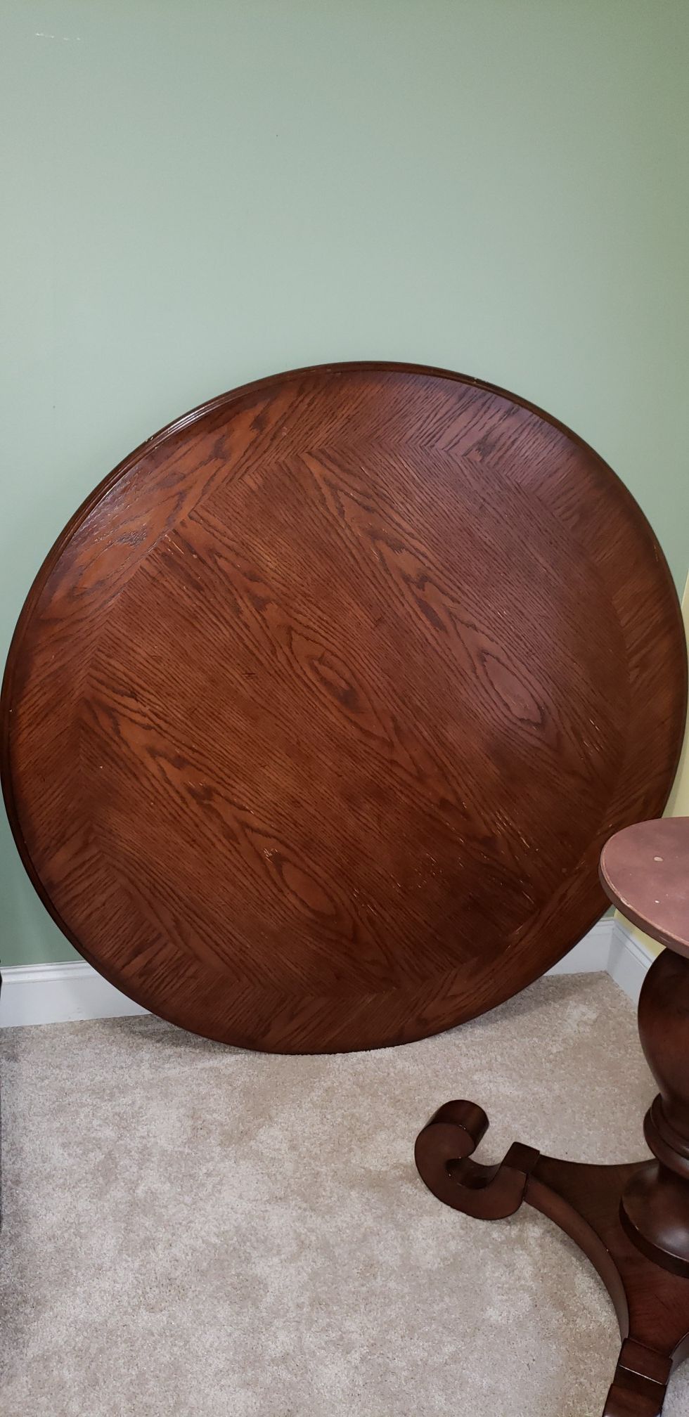 Round dining table & 4 chairs $100 FIRM