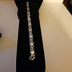 New Silver Heart Bracelet 7 Inches 