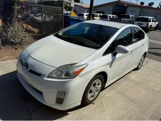2011 TOYOTA PRIUS HYBRID