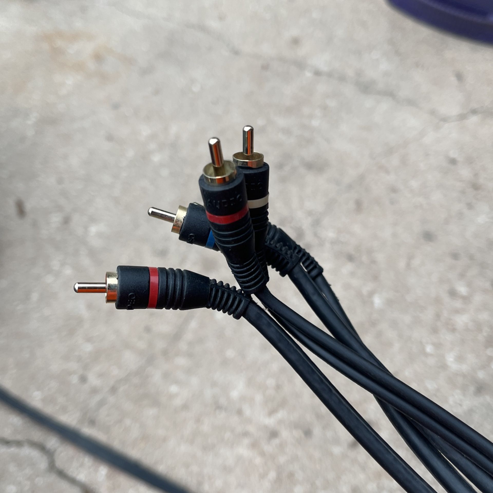 Gold Tip Audio Video Cable 