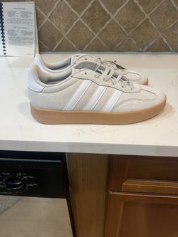 Adidas Barreda Sizes 9.5,10.5,11.5 brand new