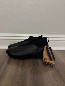 Nike Dynamic Fit Soccer Cleats Black