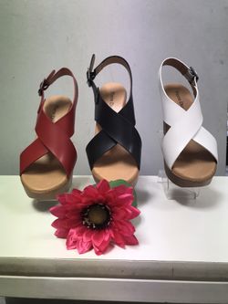 Women’s shoes