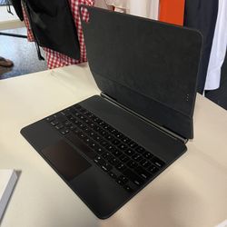 Apple Keyboard 