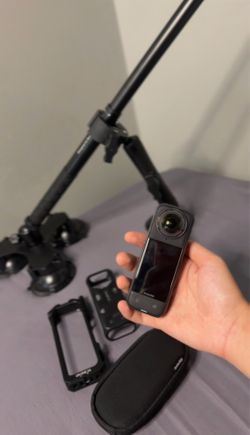 Insta 360 x4 (With Accessories)