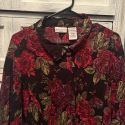 White Stag women’s 3XL red rose black floral button up. granny estate sale