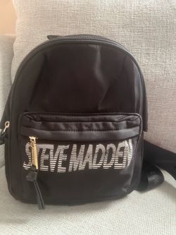 Mini Mochila Negra Steve Madden Original (Con Detalles De Uso)