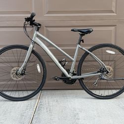 Breezer Liberty 5 Commuter Bike (Small)