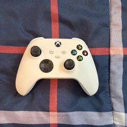 Xbox Series X/S Controller in white