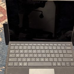 Surface Pro 4 With Surface Dock And Keyboard 