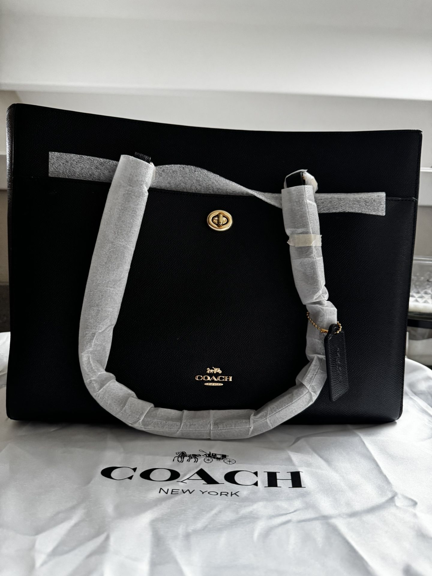 alexander mcqueen leather backpack Buy Skull Padlock Studded 2374201 Cordell C40 Boy Howdy Length:500yd/455m E1320 two adjustable shoulder straps