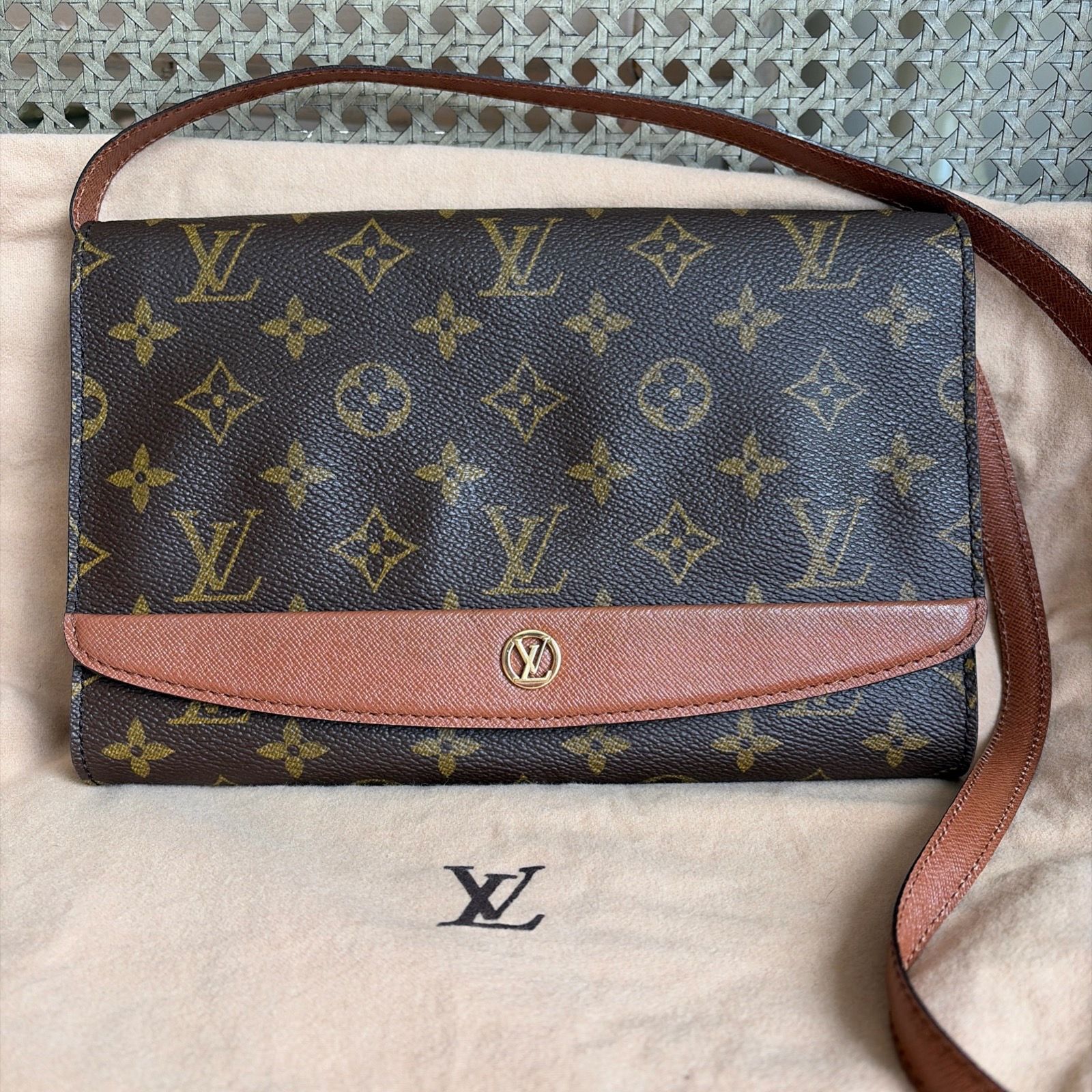 Louis Vuitton Bordeaux Crossbody with COA