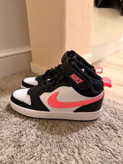 Kids Nikes 7y