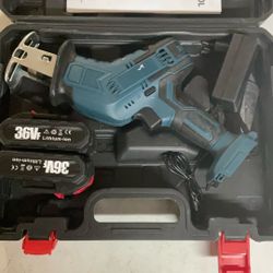 Reciprocating Saw W/2 Batteries 