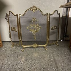 ANTIQUE BRONZE FRENCH ROCOCO 3 PANEL FOOTED FIRE SCREEN W DOVES GARLAND MOTIF