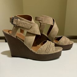 New Indigo Rd Wedge Shoes Size 8.5