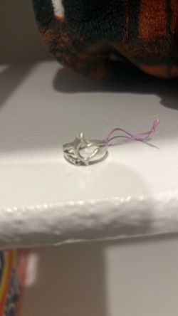 Dolphin ring