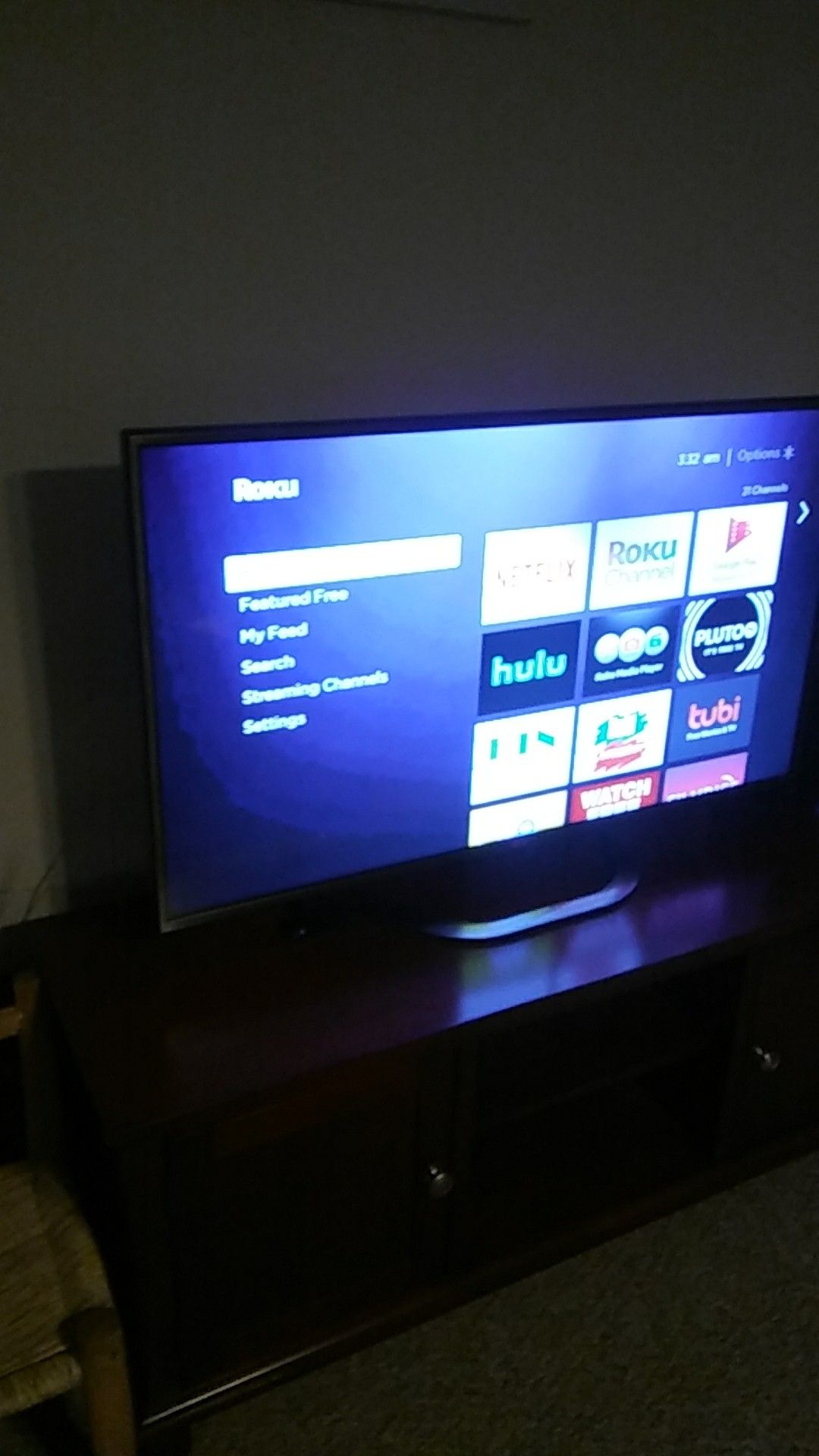 47 in LG 3D Smart TV with remote