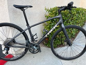 Trek FX 5 carbon bike.