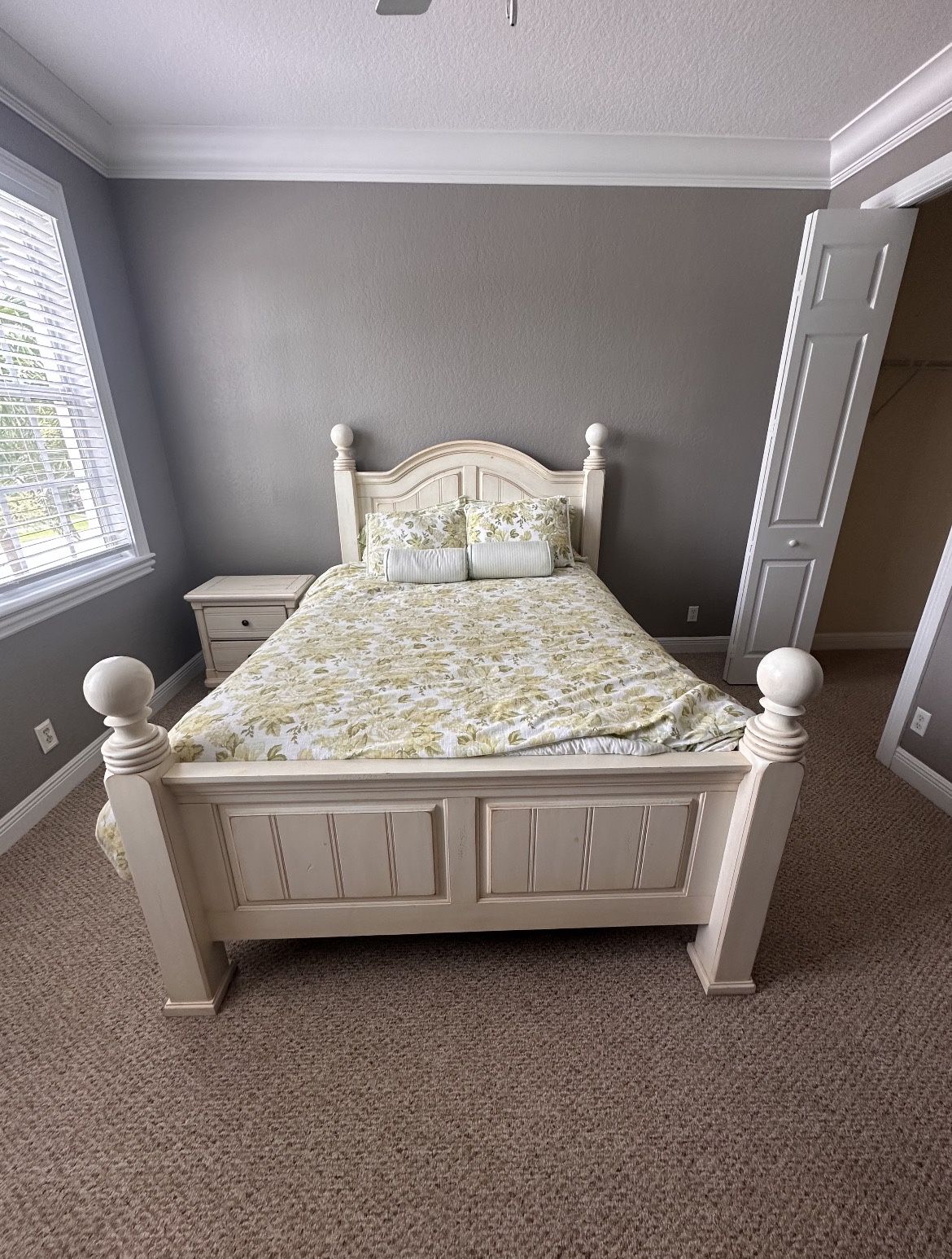 Queen Bed Frame 