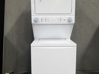 Frigidaire 3.9 cu. ft. Washer and 5.5 cu. ft. Gas Dryer Combo with Quick Wash & Dry Cycle, MaxFill and Long Vent - White (FLCG7522AW-D-0714)