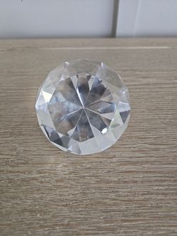 ROSENTHAL DIAMOND PAPER WEIGHT