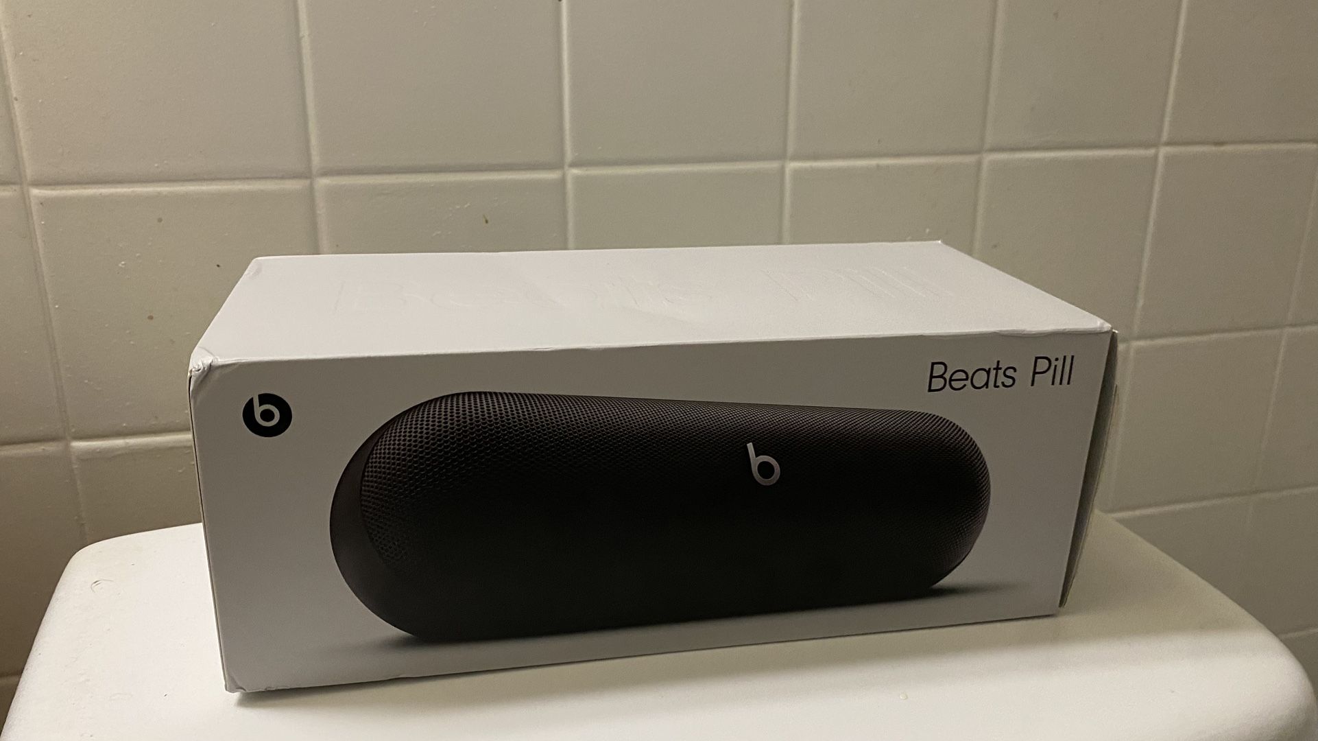 Beats Pill Speaker (Brand New)