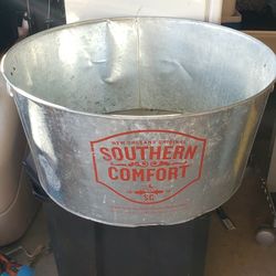 Southern Comfort Metal Tin