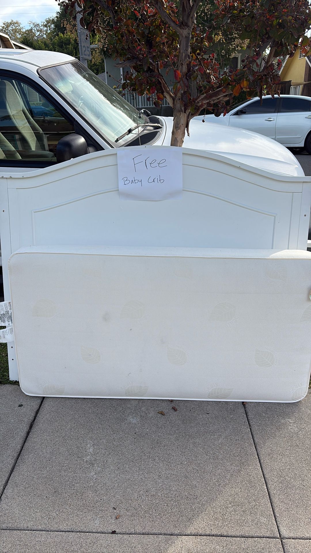 FREE BABY CRIB