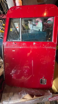 PETERBILT DOORS