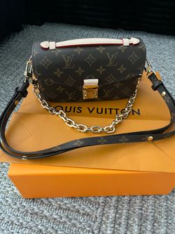 Woman’s purse