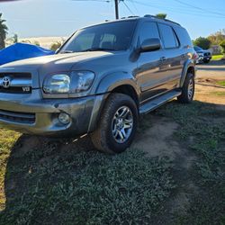 2005 Toyota Sequoia 