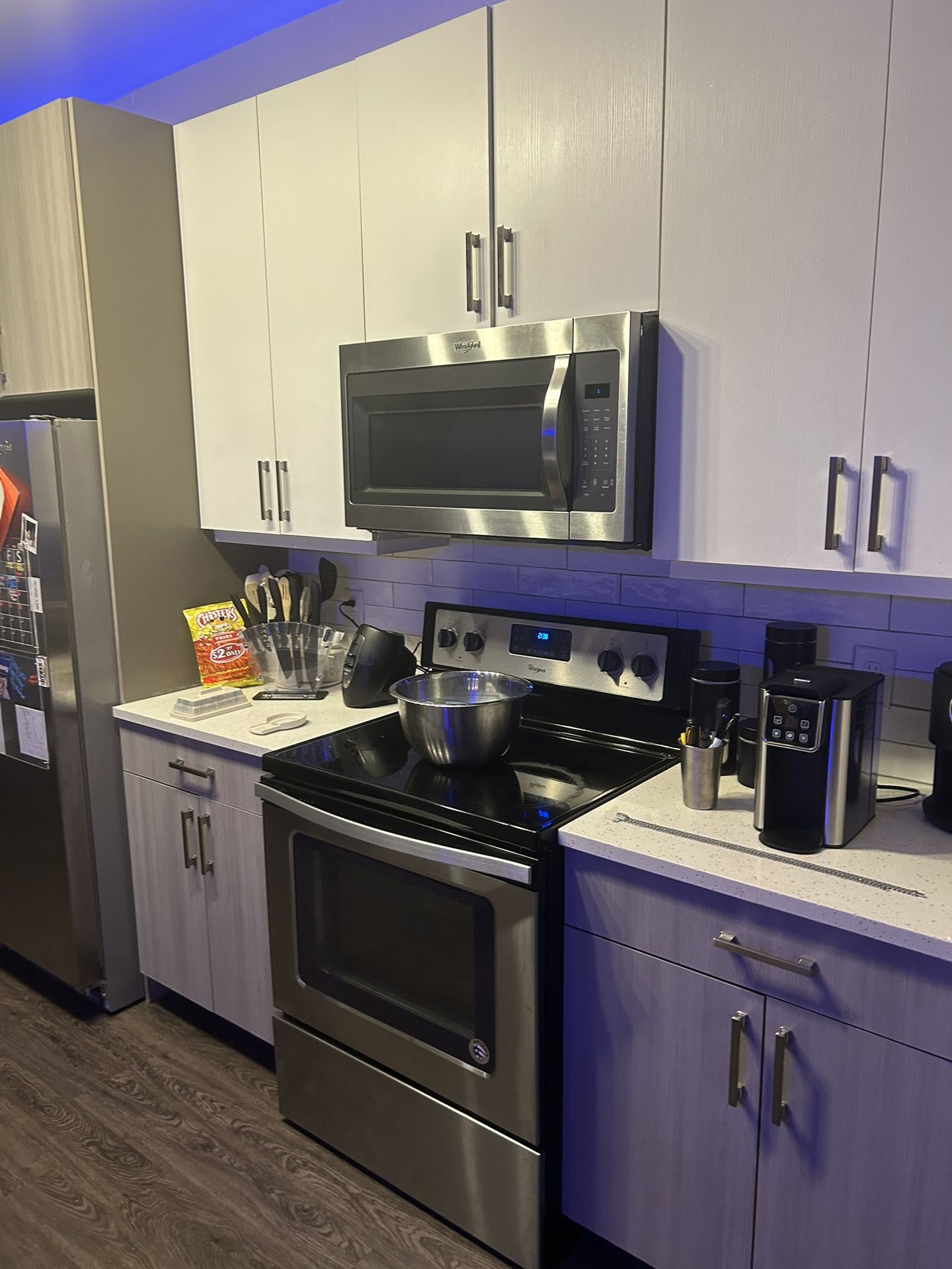 Stainless Steel Kitchen Appliances Must Go