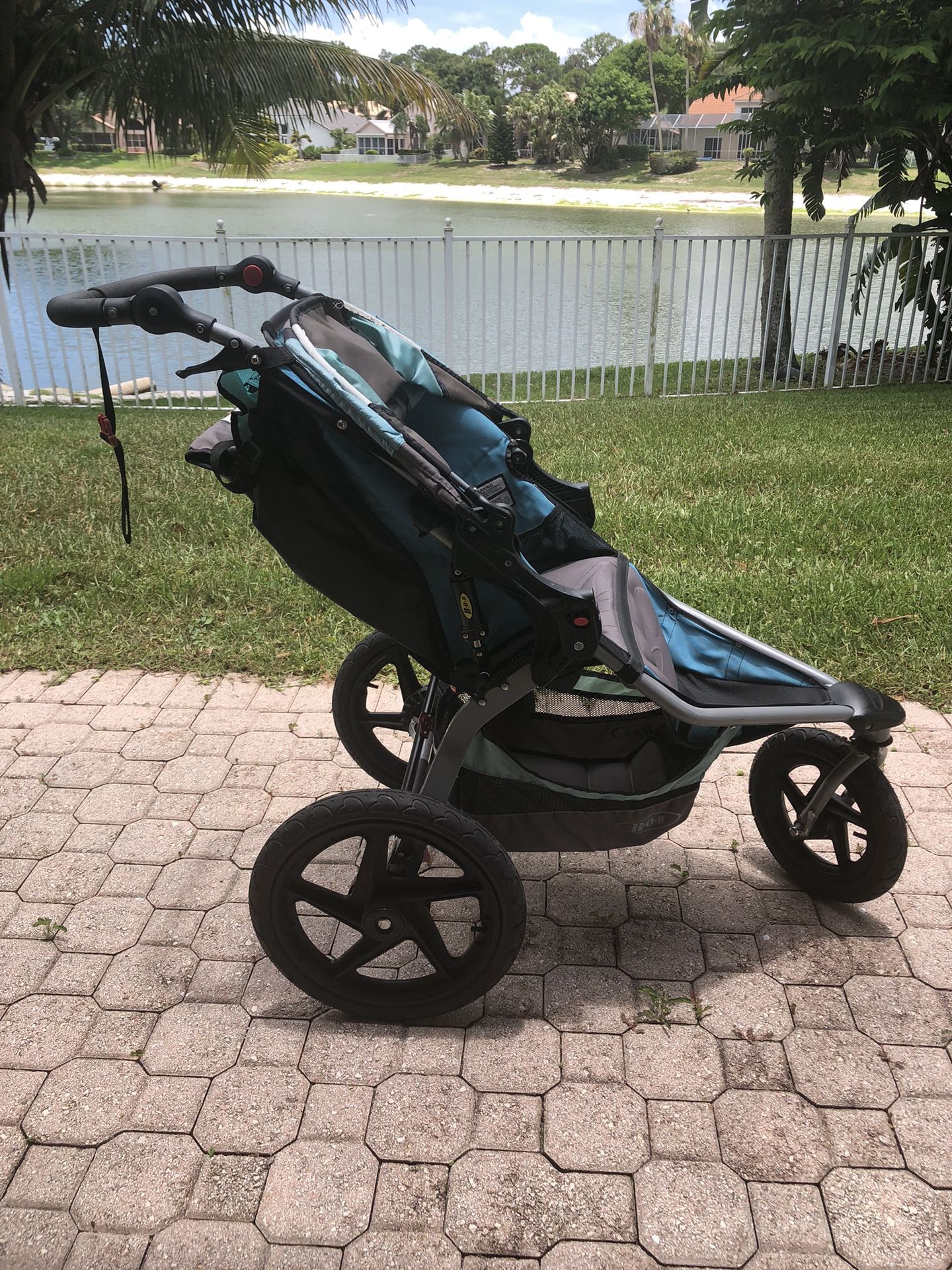 B.O.B Jogging Stroller 