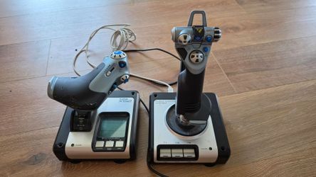 Saitek x52 joystick