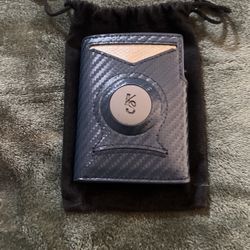 Wallet with air tag slot