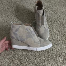 Women’s Boots Size 7 1/2