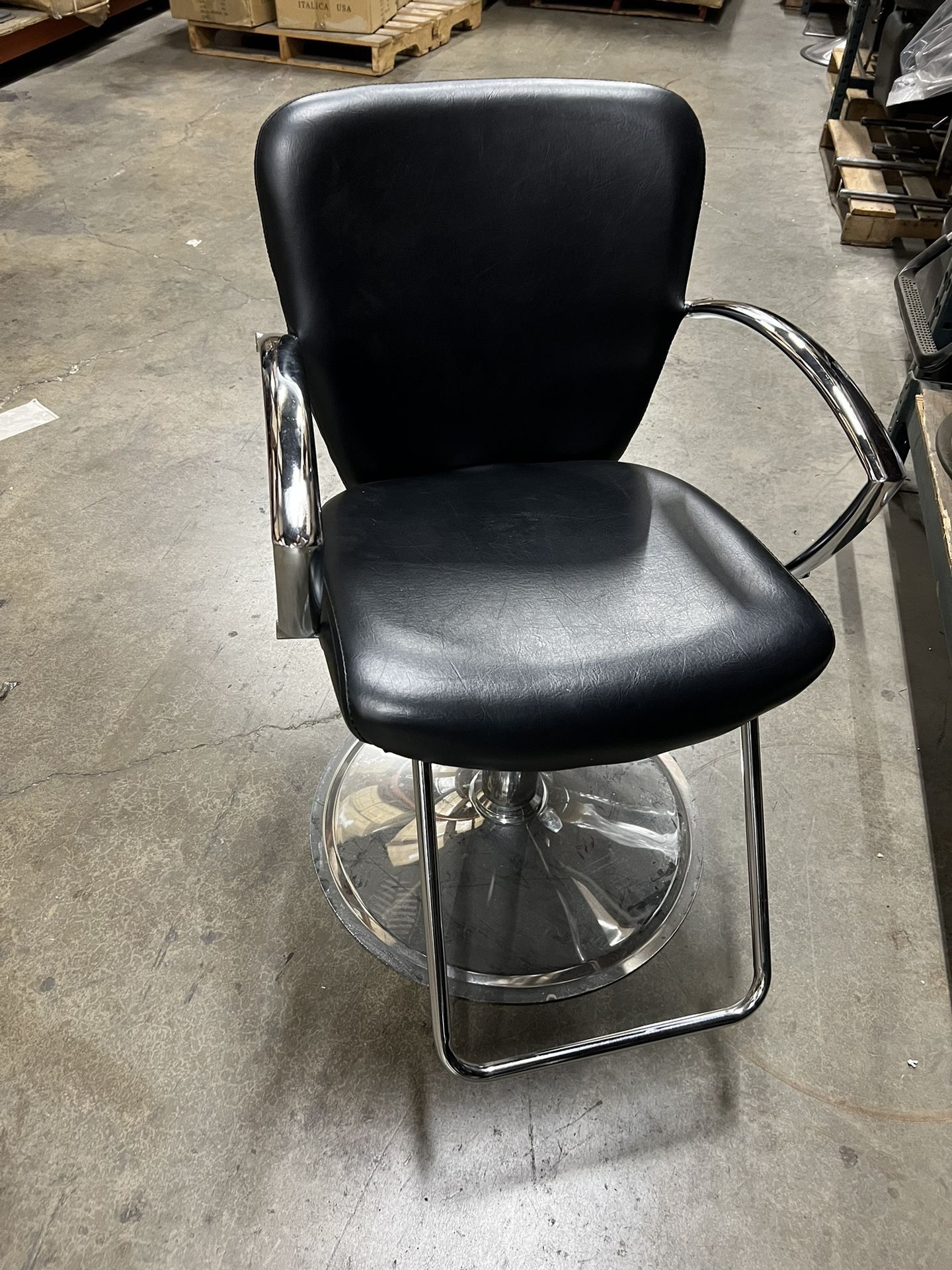 black styling chair