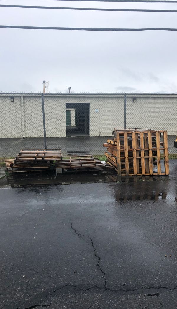 "FREE" Wood Pallets for Sale in Chesapeake, VA - OfferUp