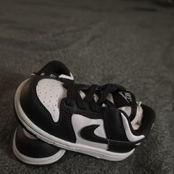 toddler nike shoes