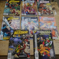 LOT 8 DC COMIC BOOKS YOUNG JUSTICE ROBIN 1 SEPTEMBER 1998 2 OCTOBER 1998 4 JANUARY 1999 5 FEBRUARY 1999 8 MAY 1999 7 APRIL 1999 9 JUNE 1998 NOVEMBER 1