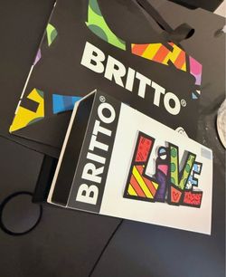 ROMERO BRITTO 'LIVE' BRITTO WORD FIGURINE 3.5” x 6.75” NEW