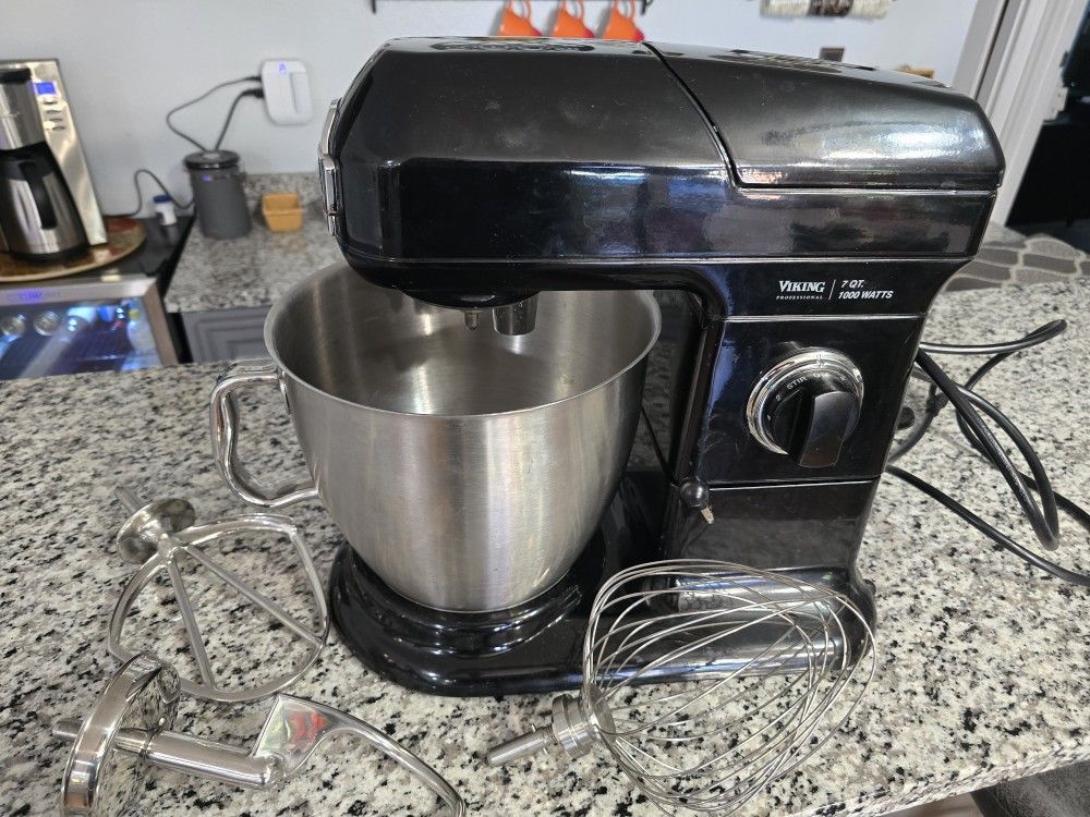 Viking 7qt 1000w Stand Mixer