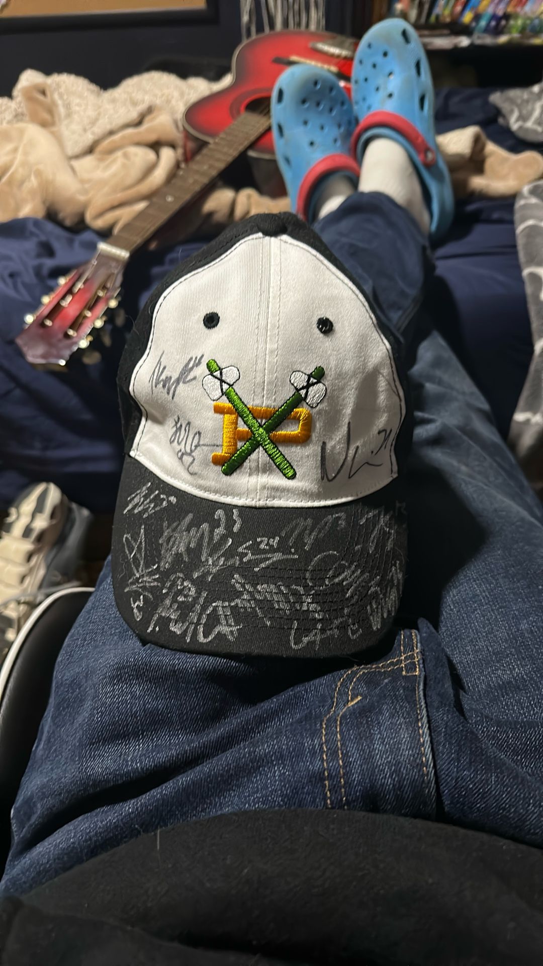 2019 Full Team Signed Winter Hawks Hat