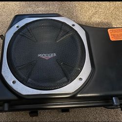 2015 Subaru Wrx/sti OEM 10”kicker Subwoofer 