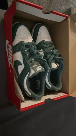 Nike Dunks