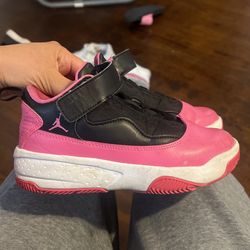 Girl Gym shoes 