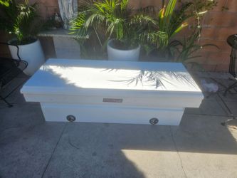 Weather Guard tool box LIKE NEW!!!